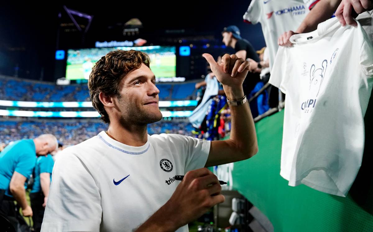 Thomas Tuchel confirma la salida de Marcos Alonso con destino al Barça